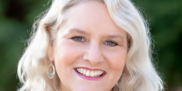 Photo of Dr. Cyndie Claypool de Neve