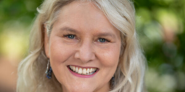 Photo of Dr. Cyndie Claypool de Neve