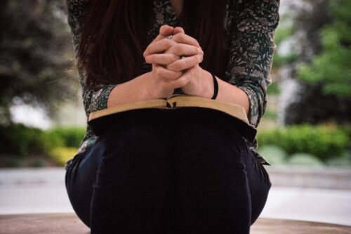 Codependent Behavior: What to Look Out for 2
