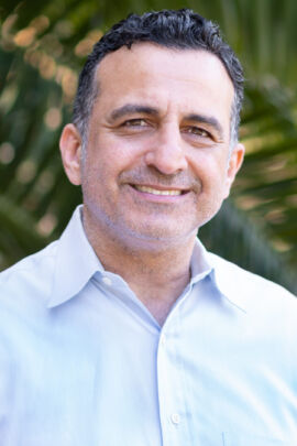 Photo of Armen Emurian